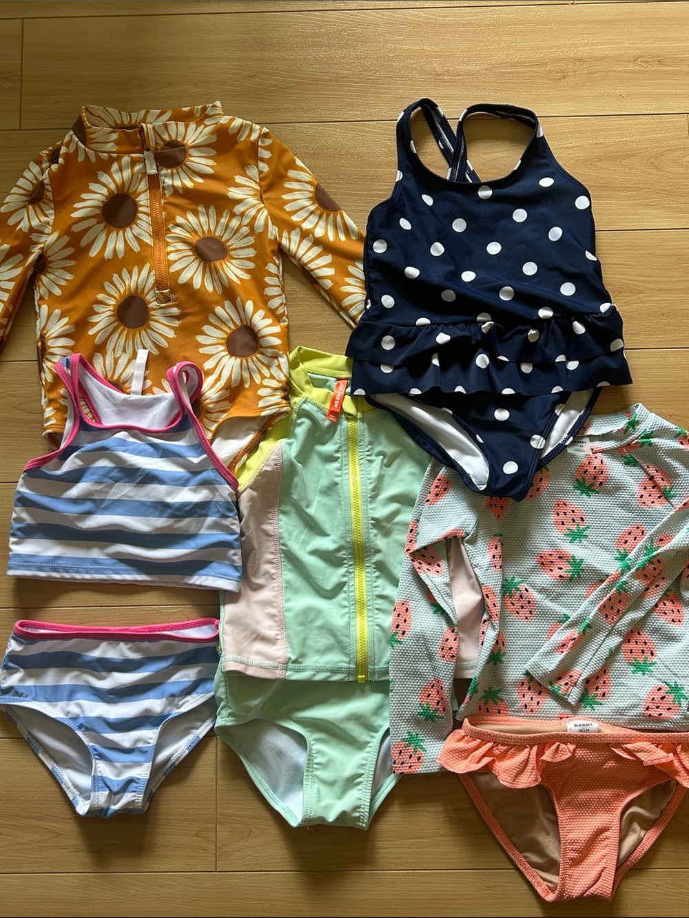 3T Girl’s Bathing Suits x6
